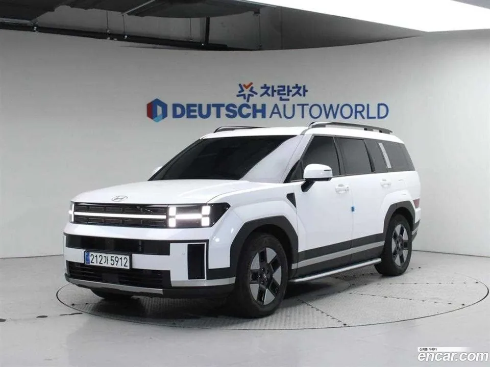 Hyundai SantaFe HEV 1.6 2WD 2023 — фото 1, купить с доставкой в Москву