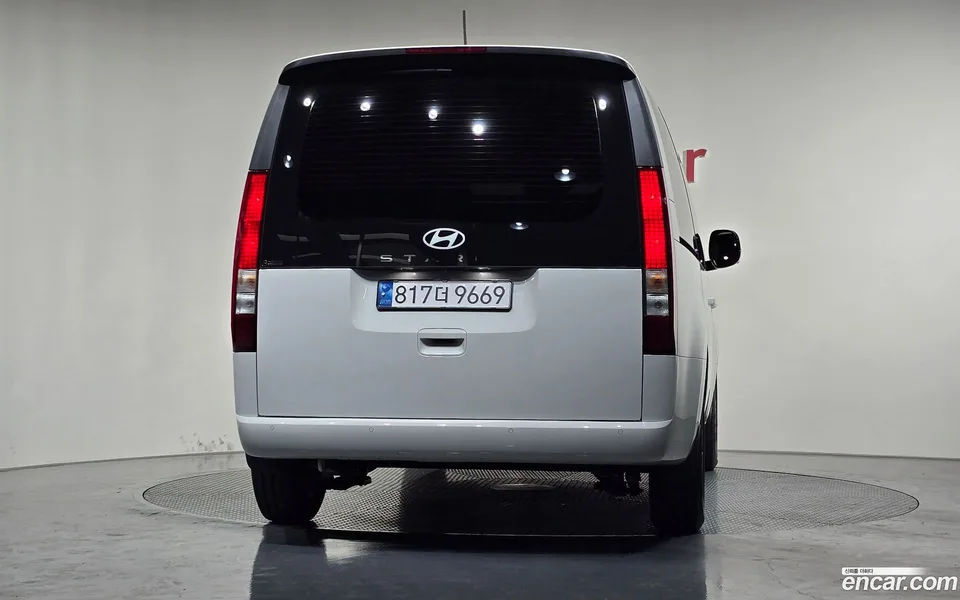 Hyundai Staria HEV 1.6 3 2024 — миниатюра 4