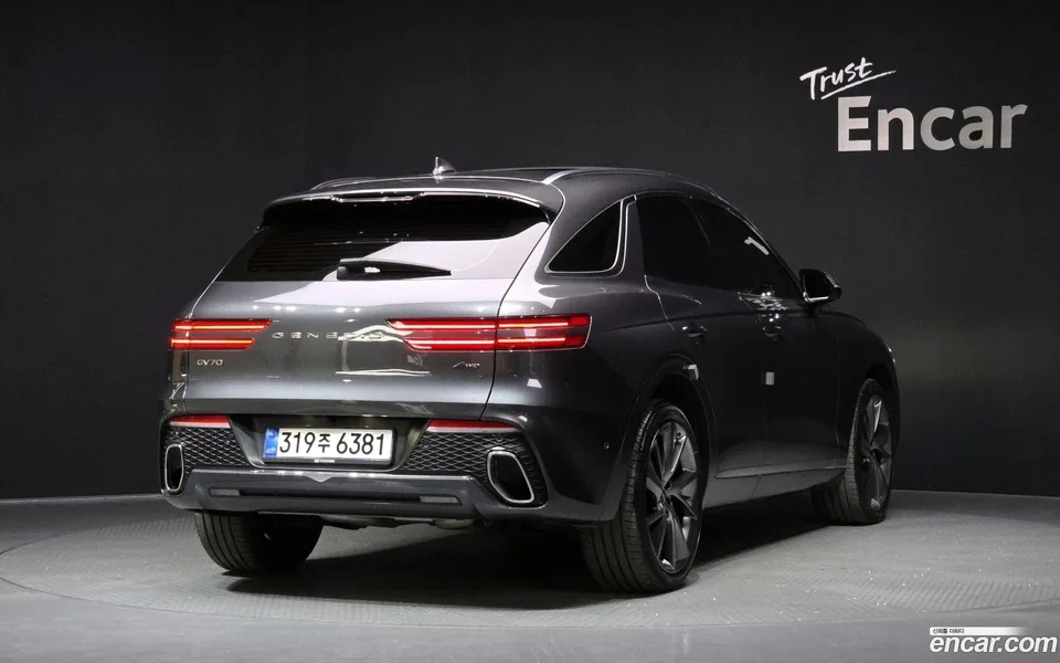 Genesis GV70 2.5T AWD 2022 — миниатюра 2