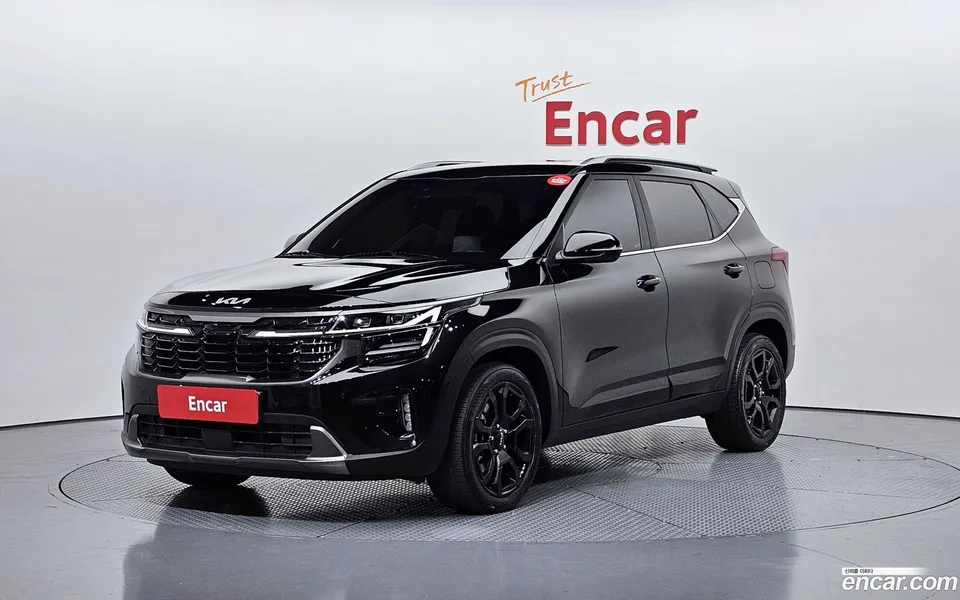 Kia Seltos 1.6 4WD 2022 — фото 1, купить с доставкой в Москву