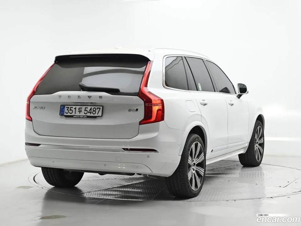 Volvo XC90 B6 2025 — миниатюра 2