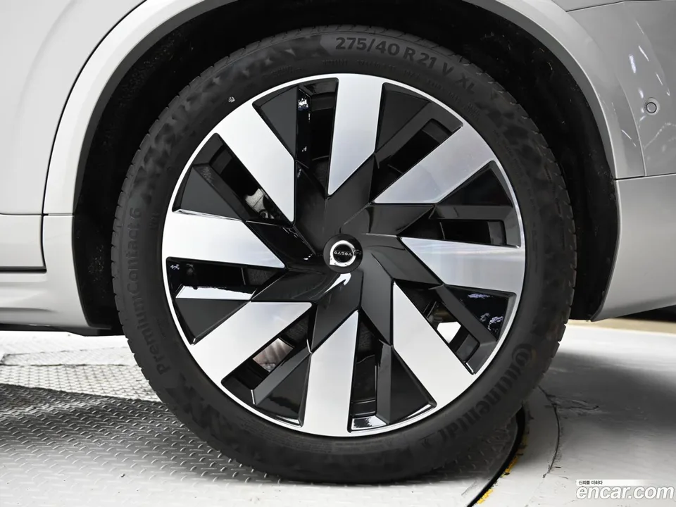 Volvo XC90 T8 2024 — миниатюра 5