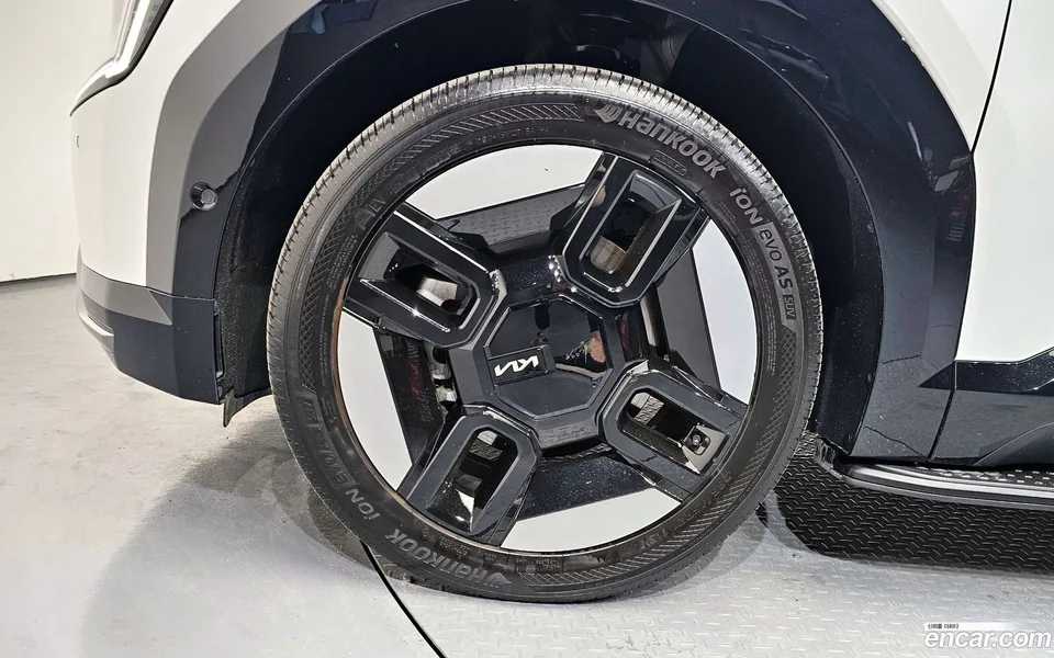 Kia EV9 4WD 2023 — миниатюра 5