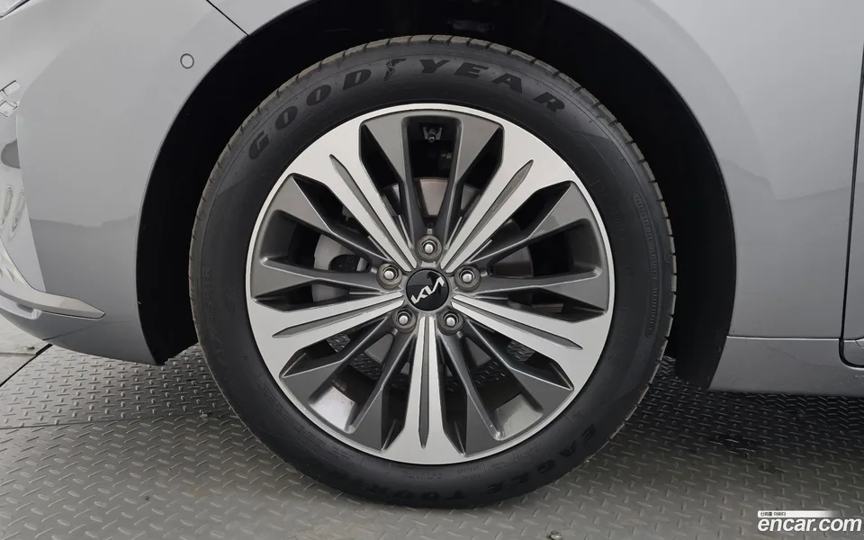 Kia K8 Hybrid 2024 — миниатюра 5