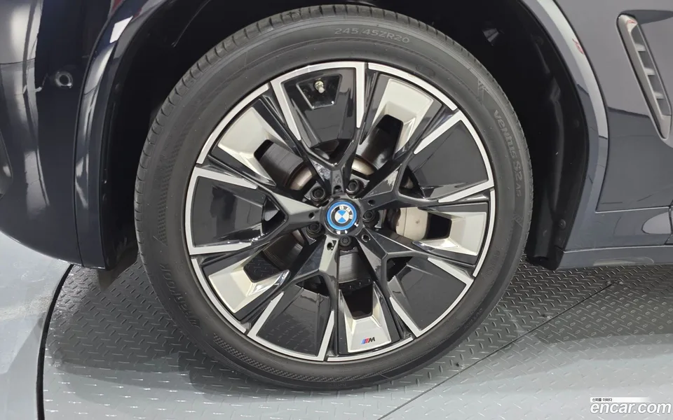 BMW iX3 M 2022 — миниатюра 5