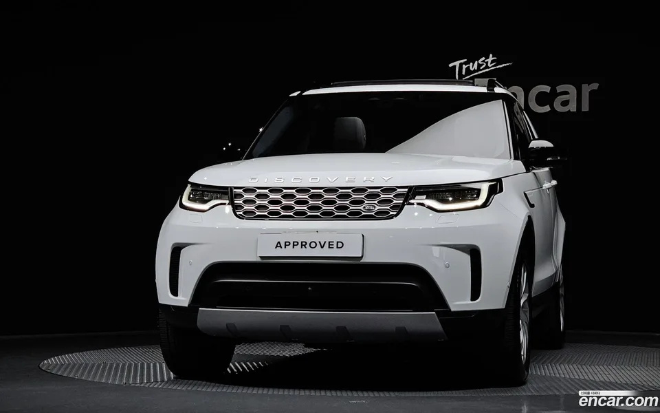 Land Rover Discovery 2.0 P300 S 2025 — миниатюра 3