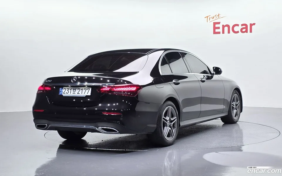 Mercedes-Benz E-Class E250 AMG Line 2023 — миниатюра 2