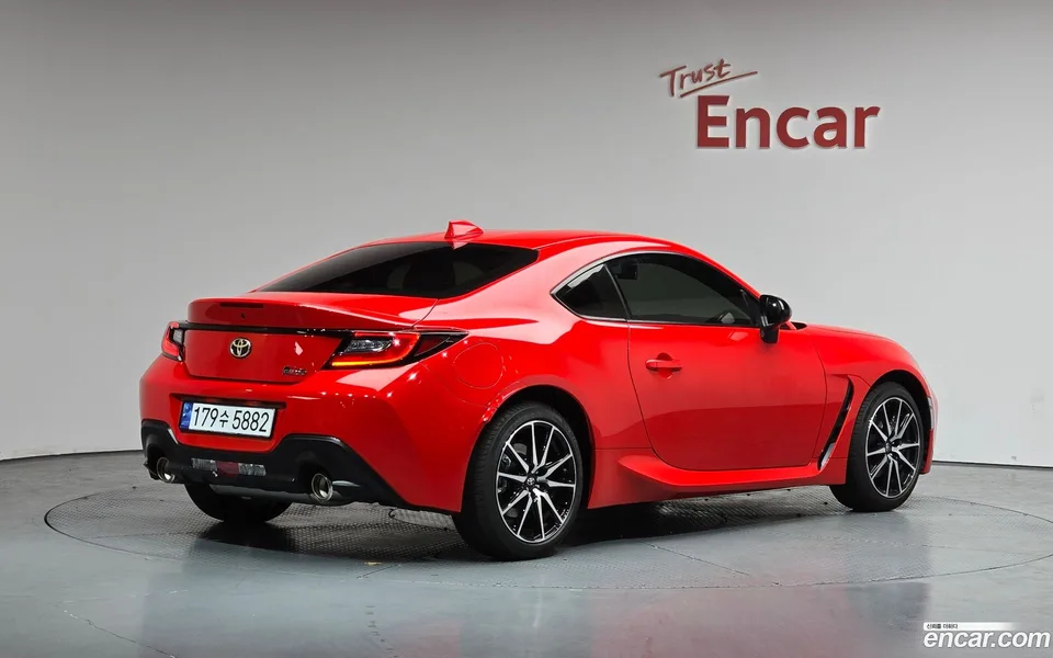 Toyota GR86 2.4 2024 — миниатюра 2