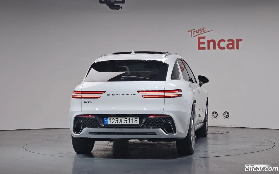 Genesis GV70 2.5T 2WD 2022 — миниатюра 4