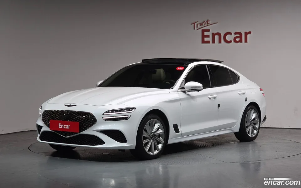 Genesis G70 2.5T 2WD 2023 — фото 1, купить с доставкой в Москву