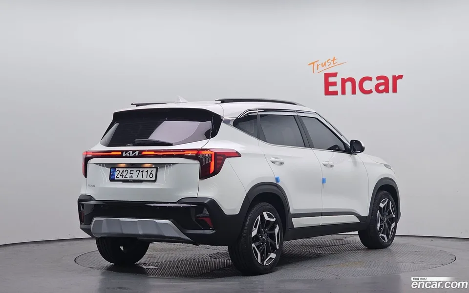 Kia Seltos 1.6 2WD 2024 — миниатюра 2