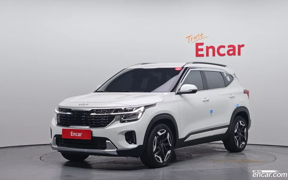 Kia Seltos 1.6 2WD 2024 — фото 1, купить с доставкой в Москву