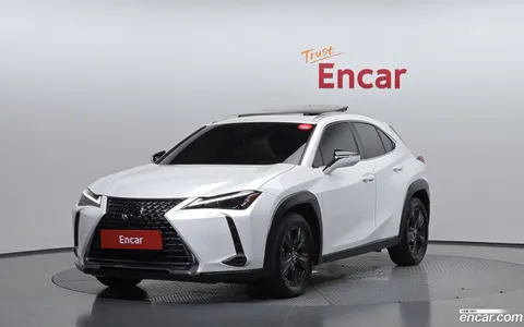 Lexus UX 250h 2023 buy in Moscow