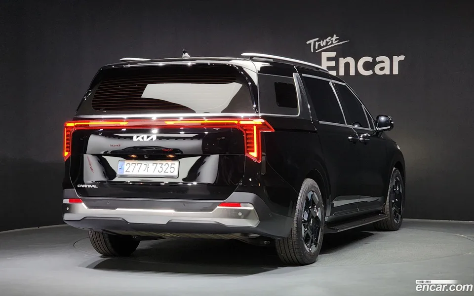 Kia Carnival 7 2024 — миниатюра 2