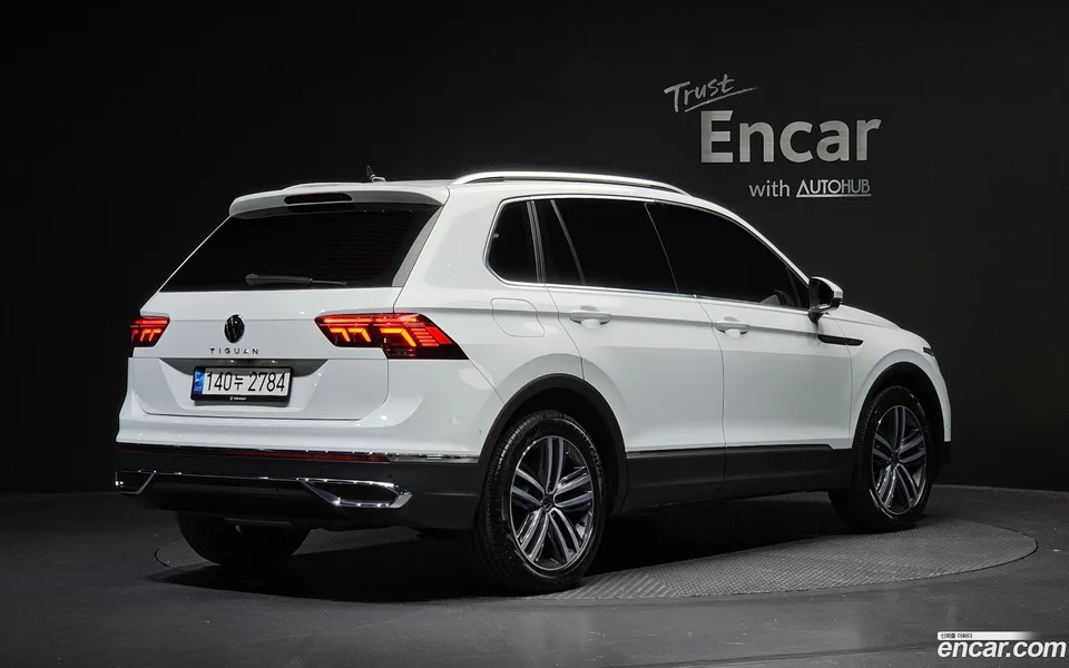 Volkswagen Tiguan 2.0 TDI 2022 — миниатюра 2