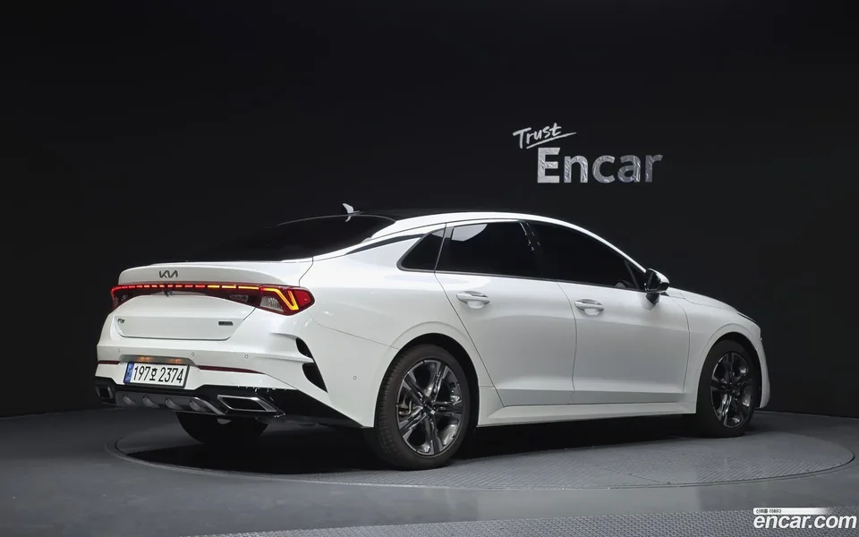 Kia K5 Hybrid 2022 — миниатюра 2