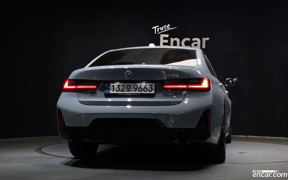 BMW 3 Series 320i M 2024 — миниатюра 4