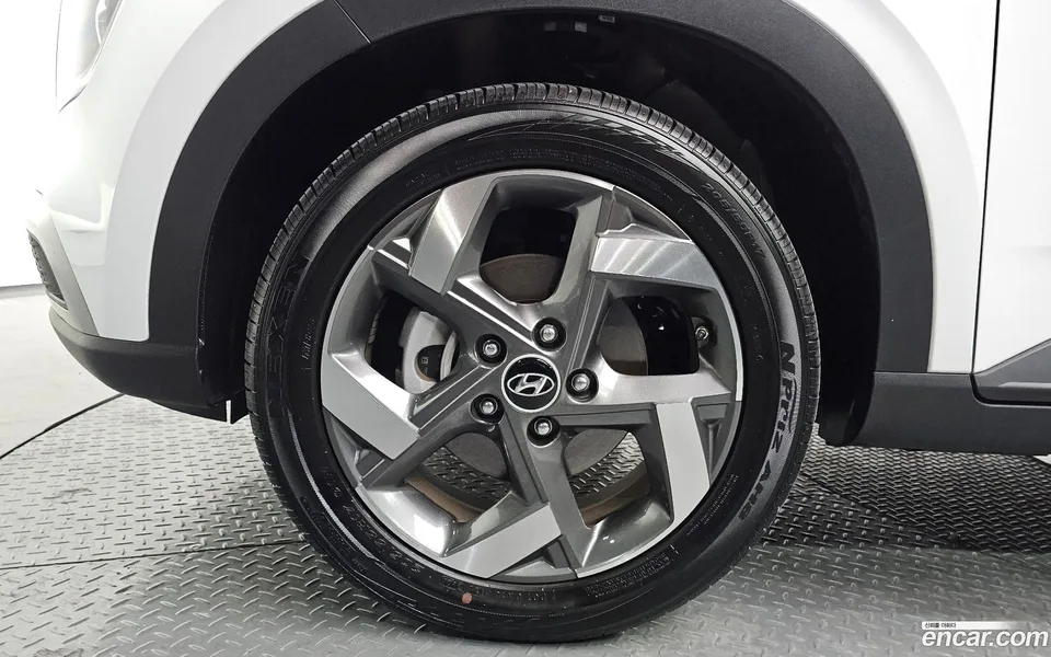 Hyundai Venue 1.6 2023 — миниатюра 5