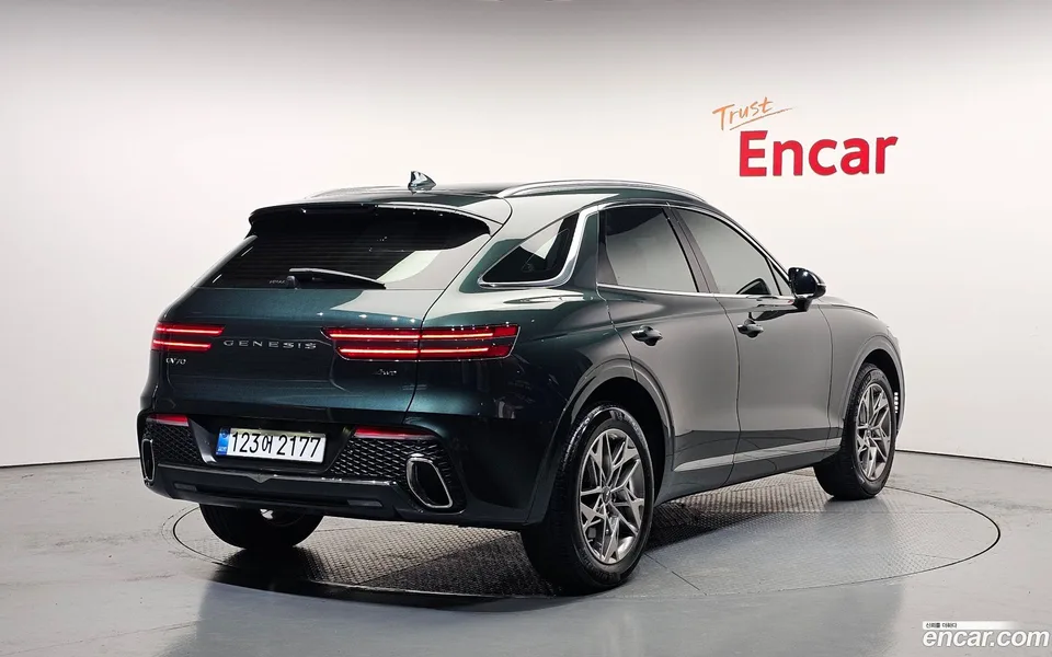 Genesis GV70 2.5T AWD 2023 — миниатюра 2