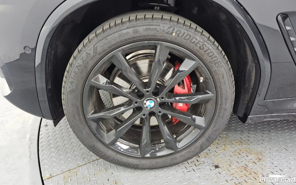 BMW X4 xDrive20i M 2025 — миниатюра 5
