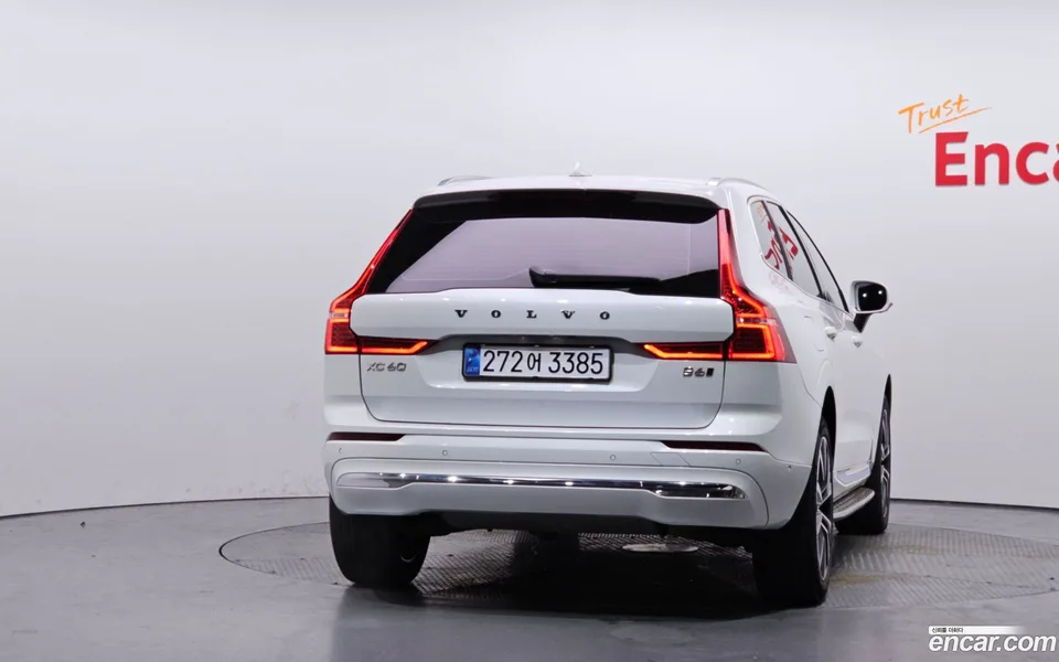Volvo XC60 B6 2022 — миниатюра 4