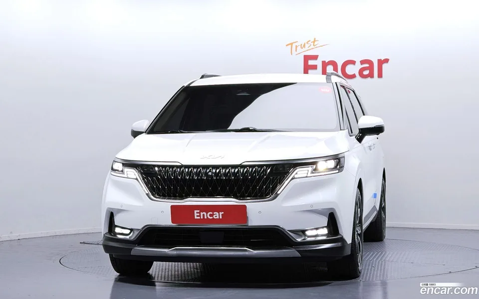Kia Carnival 7 2023 — миниатюра 3