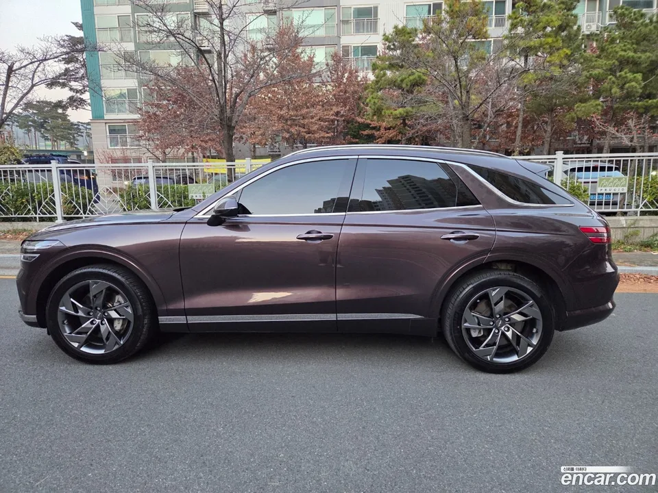 Genesis Electrified GV70 e-AWD 2022 — миниатюра 3