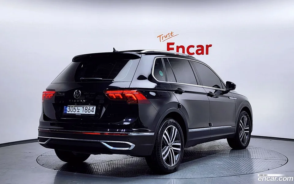 Volkswagen Tiguan 2.0 TDI 2023 — миниатюра 2
