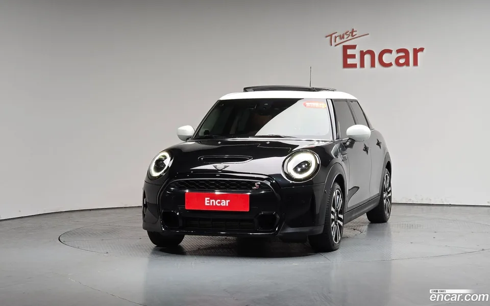 MINI Cooper S 5 2024 — миниатюра 3