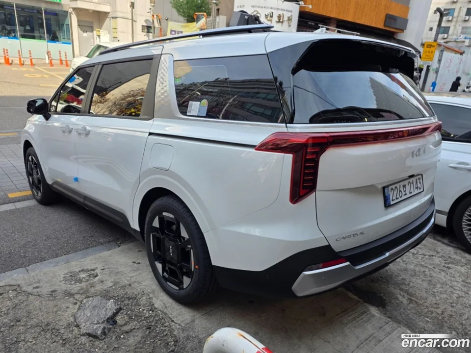 Kia Carnival HEV 9 2025 — миниатюра 3