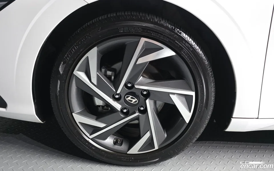 Hyundai Avante CN7 1.6 2024 — миниатюра 5