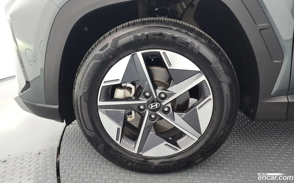 Hyundai Tucson NX4 1.6 2WD 2025 — миниатюра 5