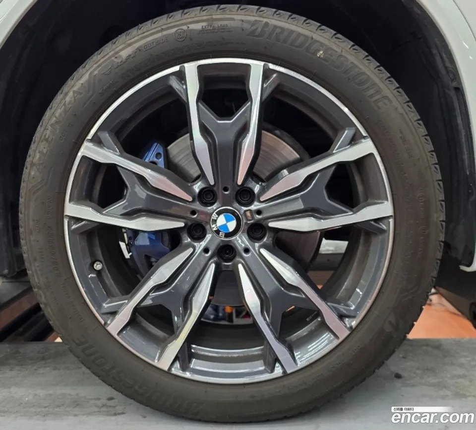 BMW X4 xDrive20i M 2025 — миниатюра 5