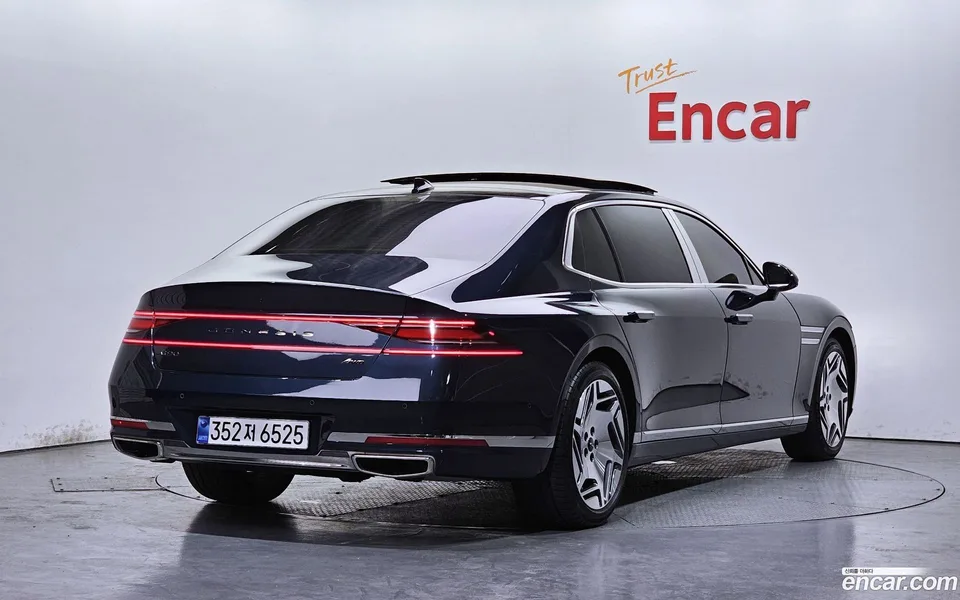 Genesis G90 3.5 e-S/C AWD LWB 2024 — миниатюра 2