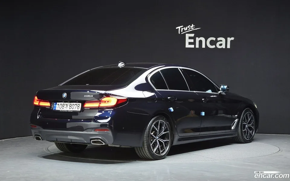 BMW 5 Series 530i M 2022 — миниатюра 2