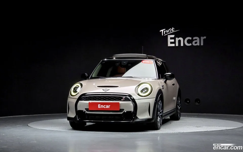 MINI Cooper S 2023 — миниатюра 3