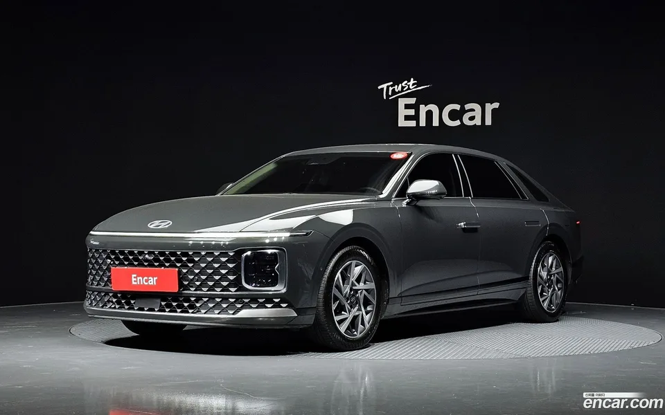 Hyundai Grandeur 2.5 2WD 2023 — фото 1, купить с доставкой в Москву