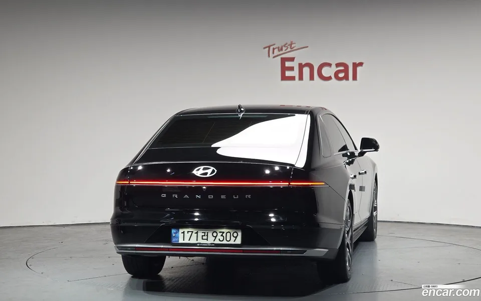 Hyundai Grandeur Hybrid 2023 — миниатюра 4