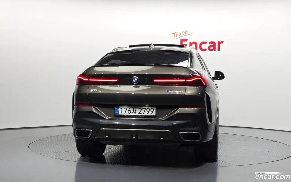 BMW X6 M50i 2022 — миниатюра 4