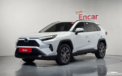Toyota RAV4 2024 купить в Москве