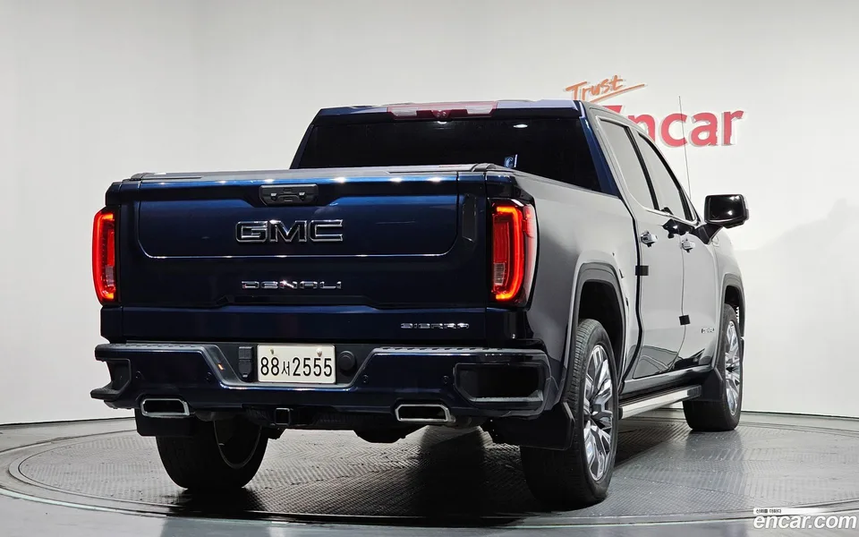 GMC Sierra -X 2023 — миниатюра 2