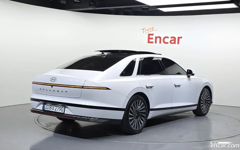 Hyundai Grandeur Hybrid 2024 — миниатюра 2