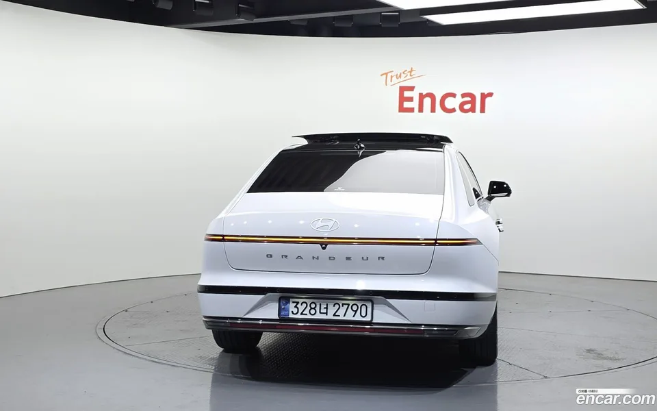 Hyundai Grandeur Hybrid 2024 — миниатюра 4