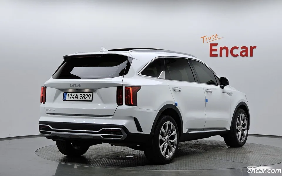 Kia Sorento 2.2 2WD 2022 — миниатюра 2
