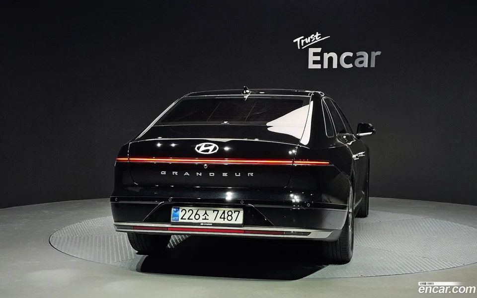 Hyundai Grandeur Hybrid 2025 — миниатюра 4