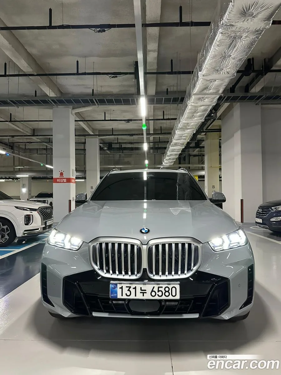 BMW X5 xDrive 40i M 2025 — миниатюра 3