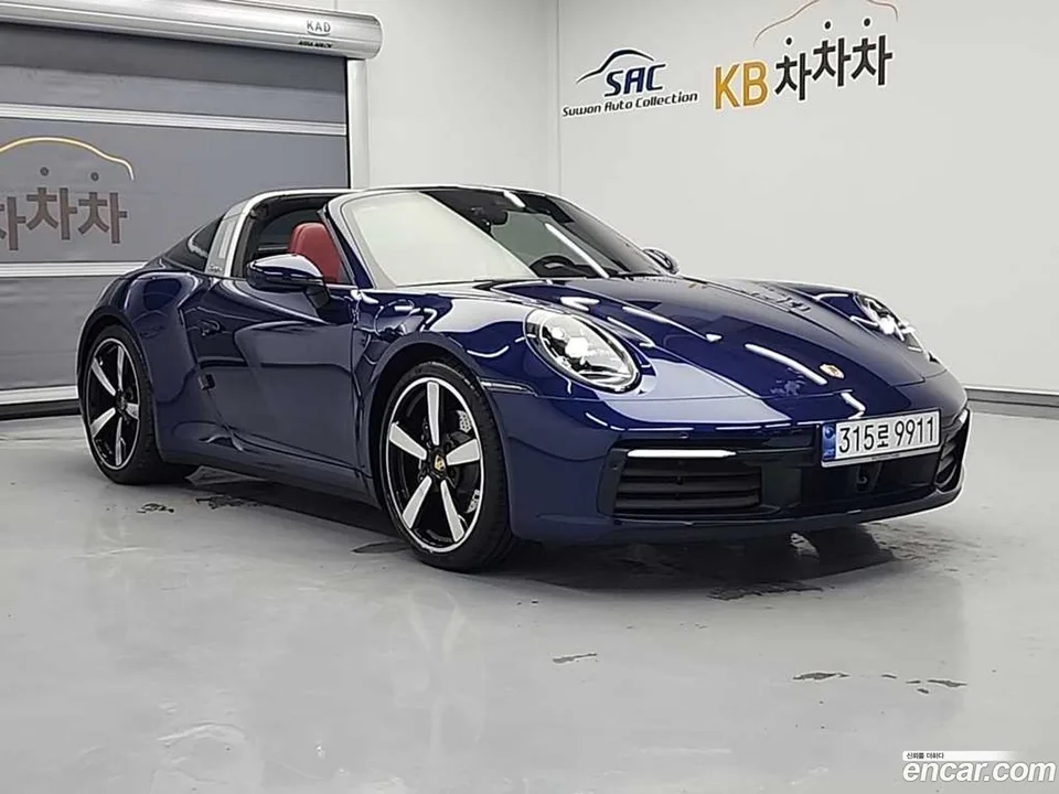 Porsche 911 (992) 4 2024 — миниатюра 4
