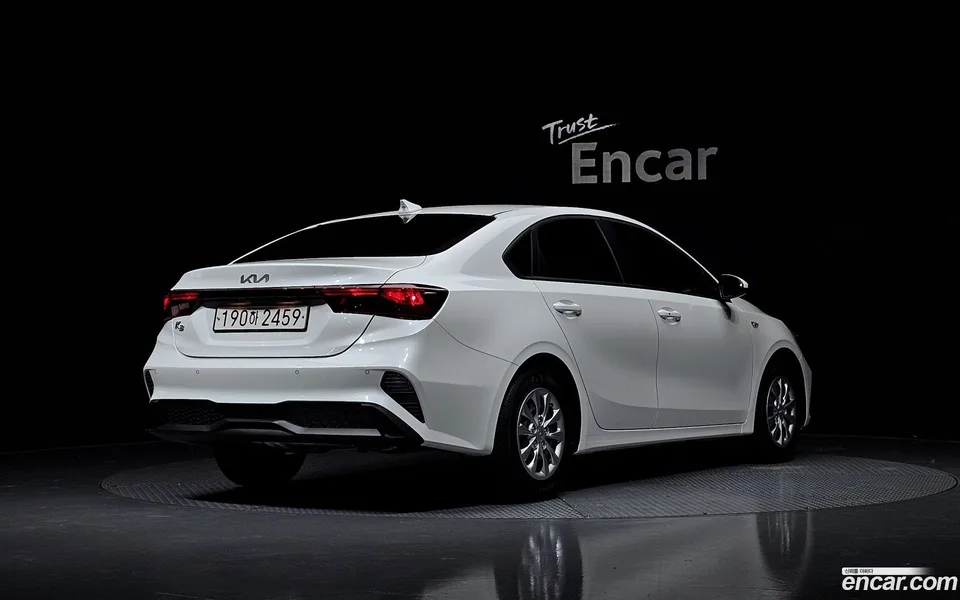Kia K3 1.6 2023 — миниатюра 2