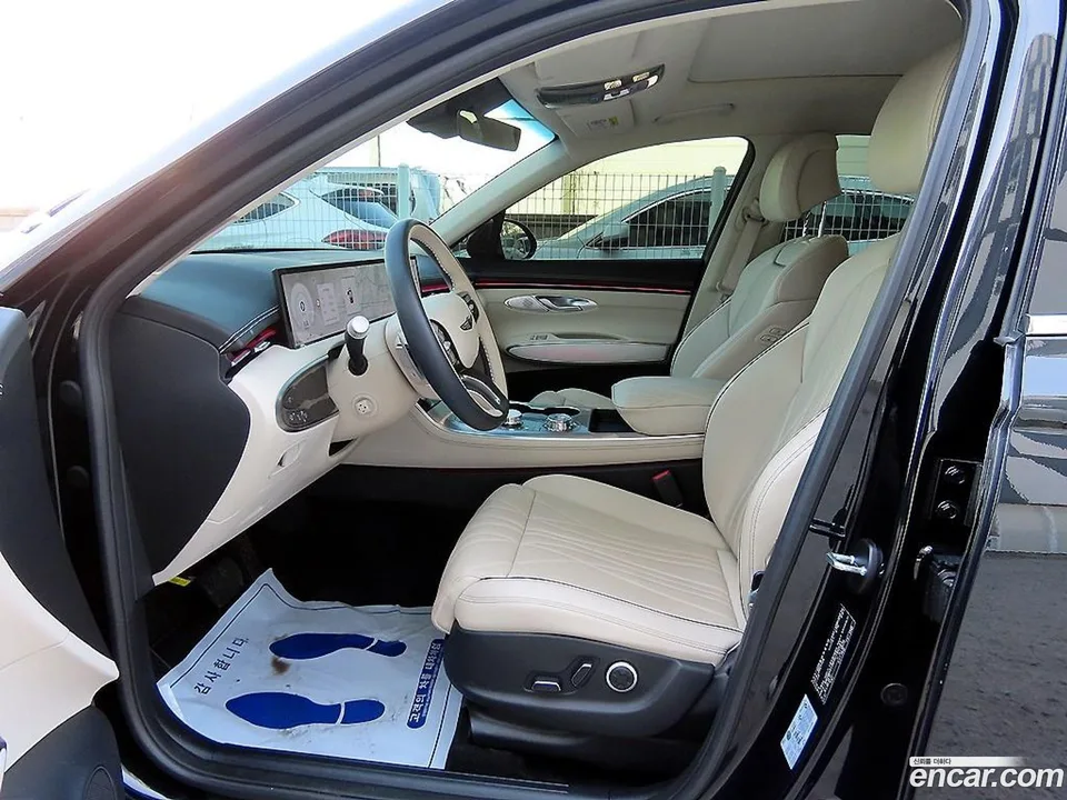 Genesis GV70 2.5T 2WD 2024 — миниатюра 5