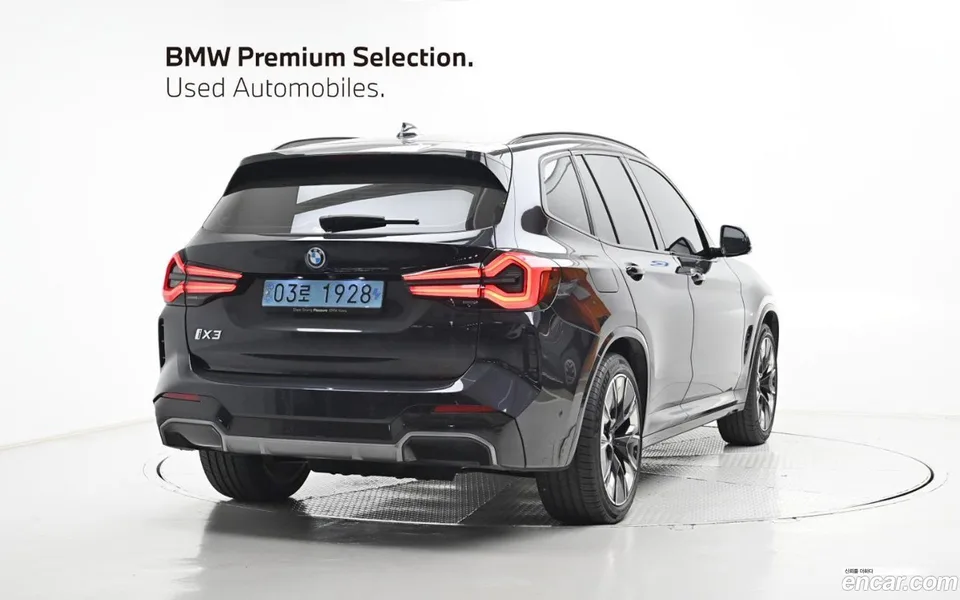 BMW iX3 M 2024 — миниатюра 2